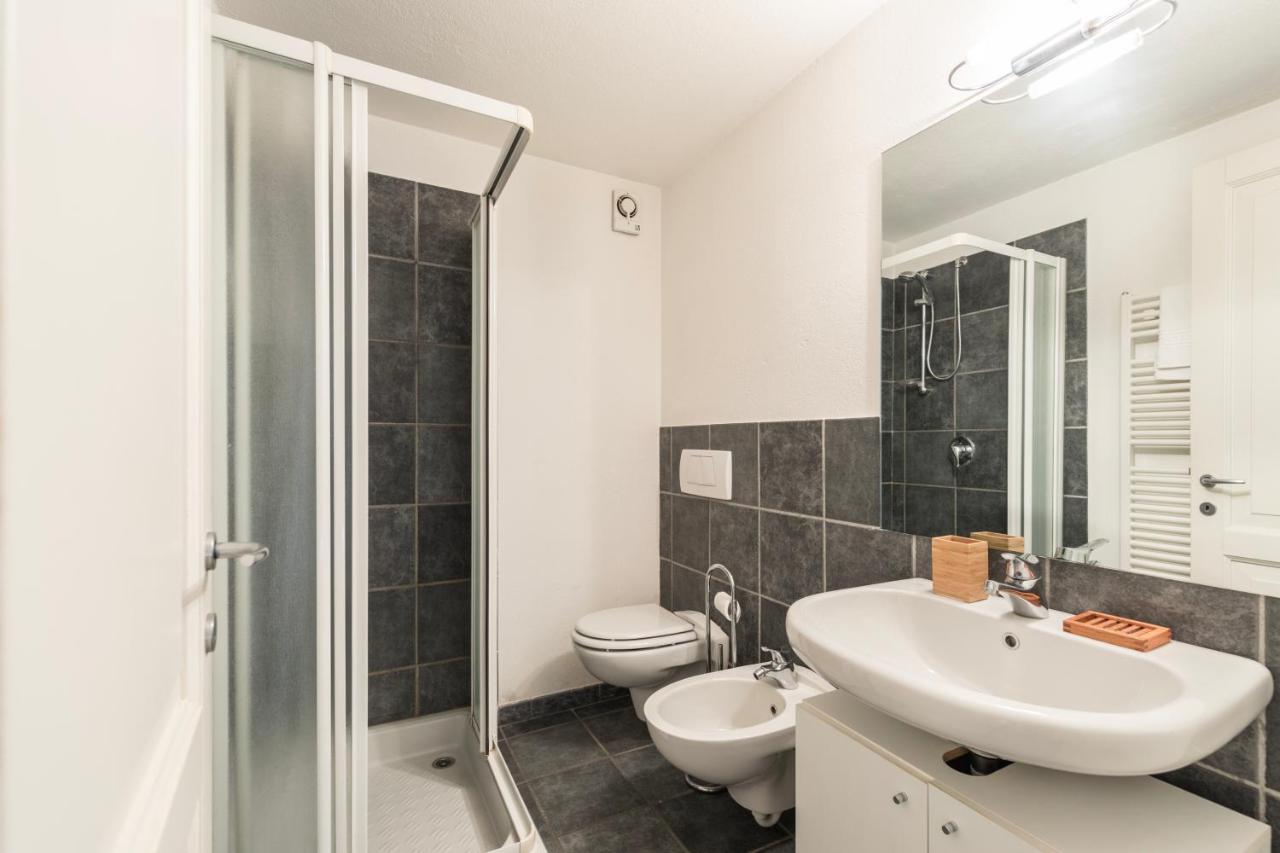 Rustic Suites At The Pier Of Brienno - The House Of Travelers Екстериор снимка